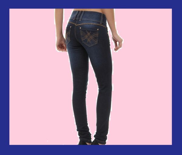 Calça jeans grandes marcas em promoção: Tam: do 34 ao 46.