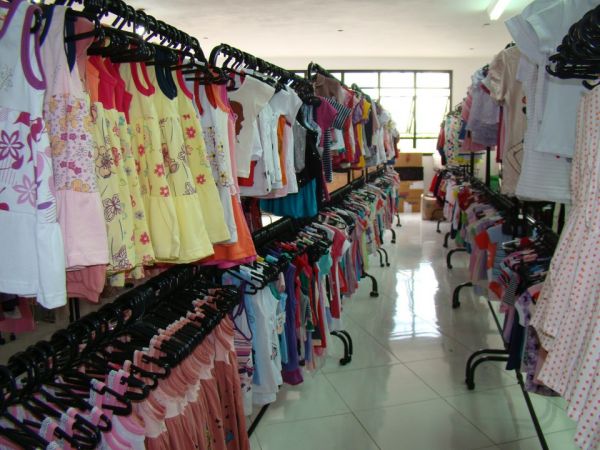 Temos mais de 1000 vestidos e blusas P.M.G 1.2.3.